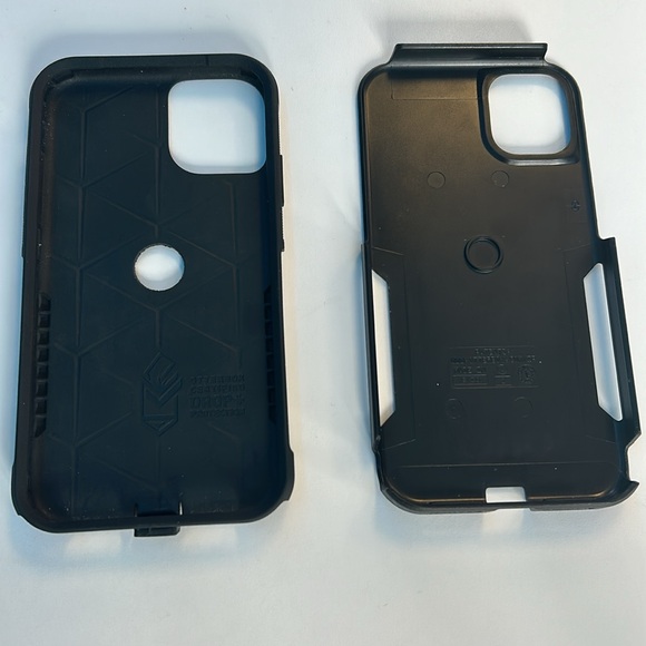iPhone 11 OtterBox Commuter Series - Picture 4 of 5